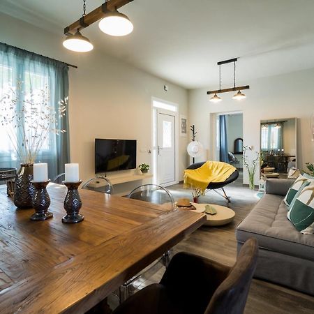 Lucas Home Lixouri Bagian luar foto