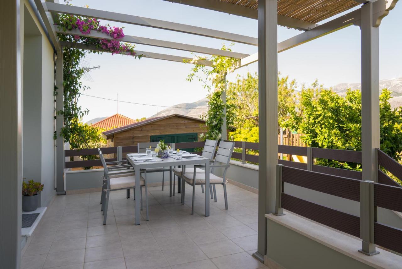 Lucas Home Lixouri Bagian luar foto