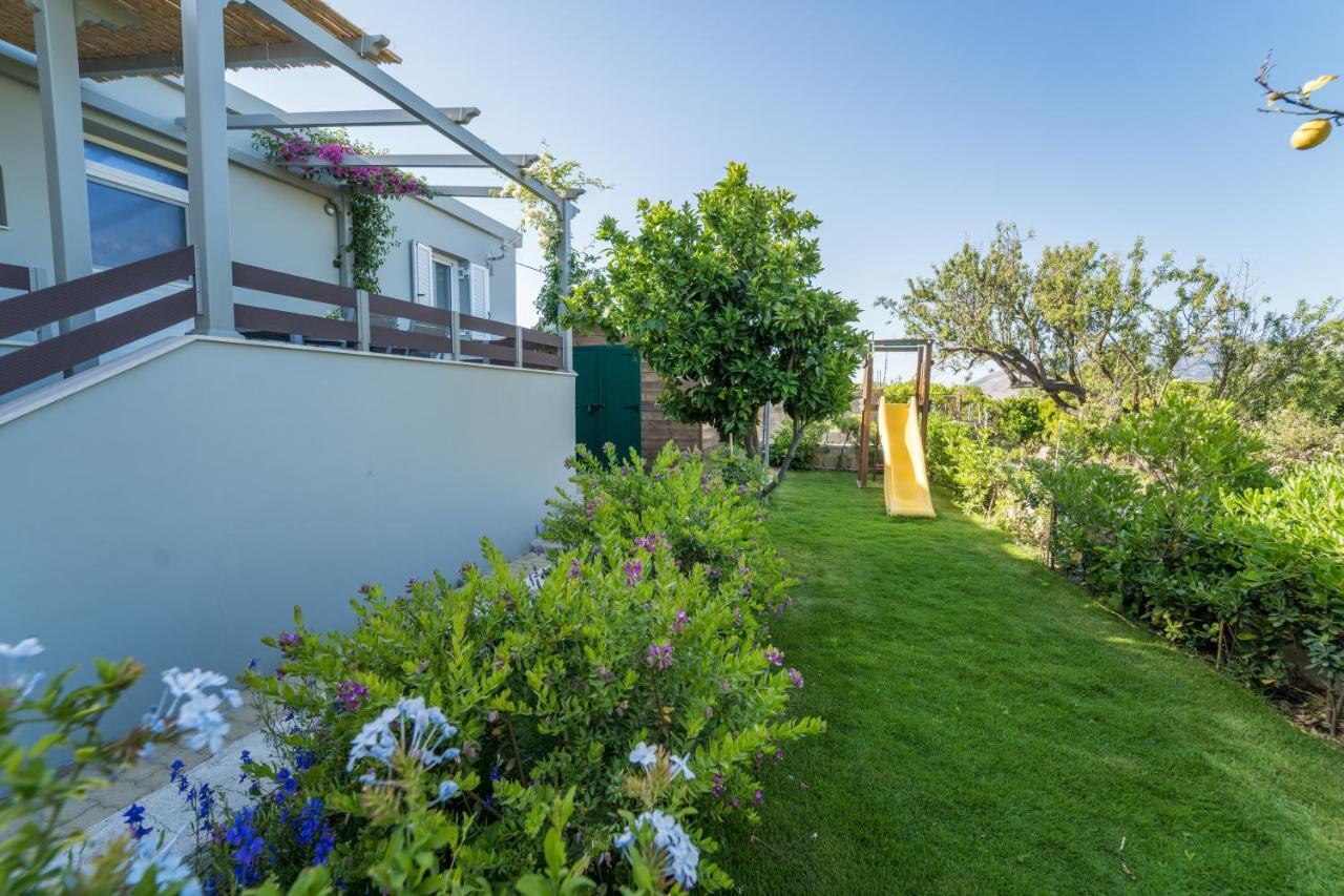 Lucas Home Lixouri Bagian luar foto